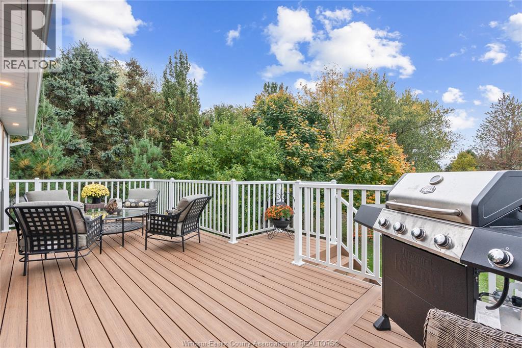215 County Rd 34 West, Cottam, ON - Outdoor With Deck Patio Veranda With Exterior