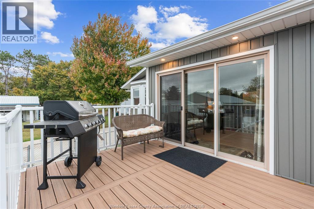 215 County Rd 34 West, Cottam, ON - Outdoor With Deck Patio Veranda With Exterior