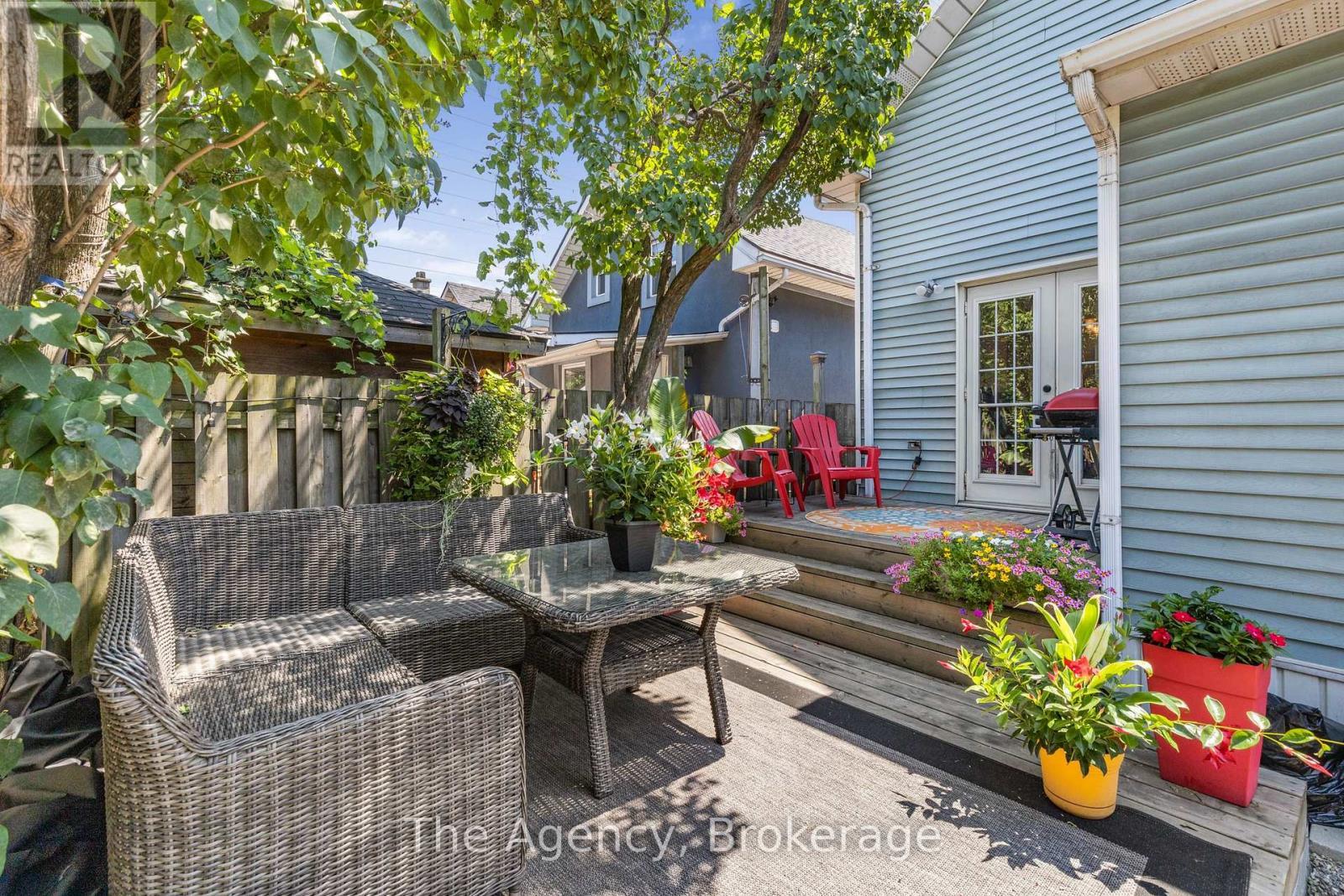 1 Mareve Avenue, Hamilton (Hamilton Beach), ON - Outdoor With Deck Patio Veranda
