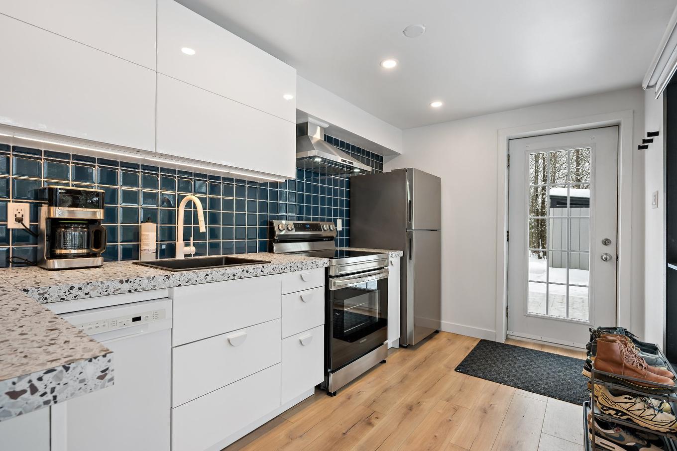 Kitchen - 1381 - 1383 Rue Trudel, Mont-Tremblant, QC - Indoor Photo Showing Kitchen