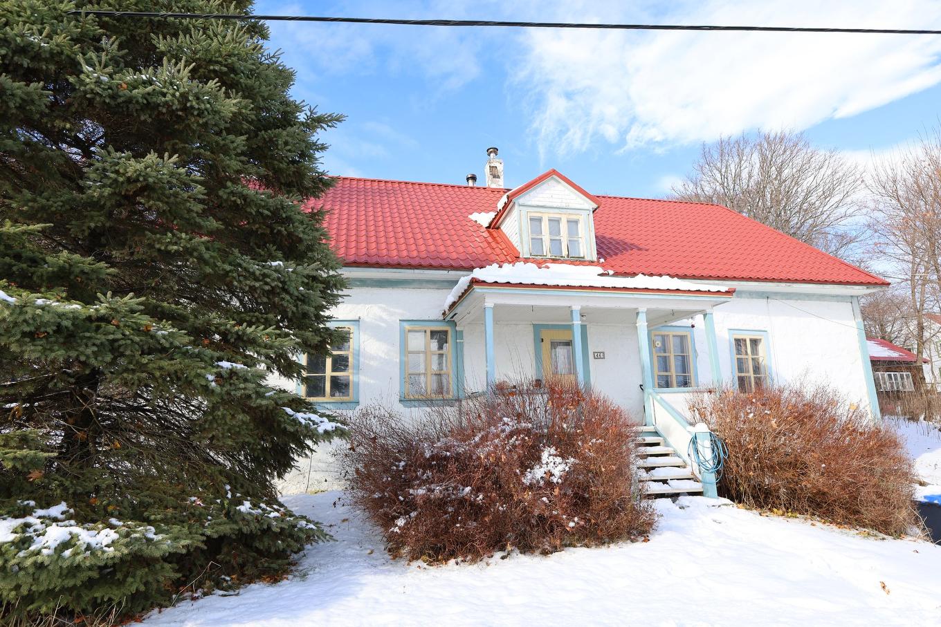 Frontage - 46 Route 132 E., Saint-Denis-De La Bouteillerie, QC - Outdoor