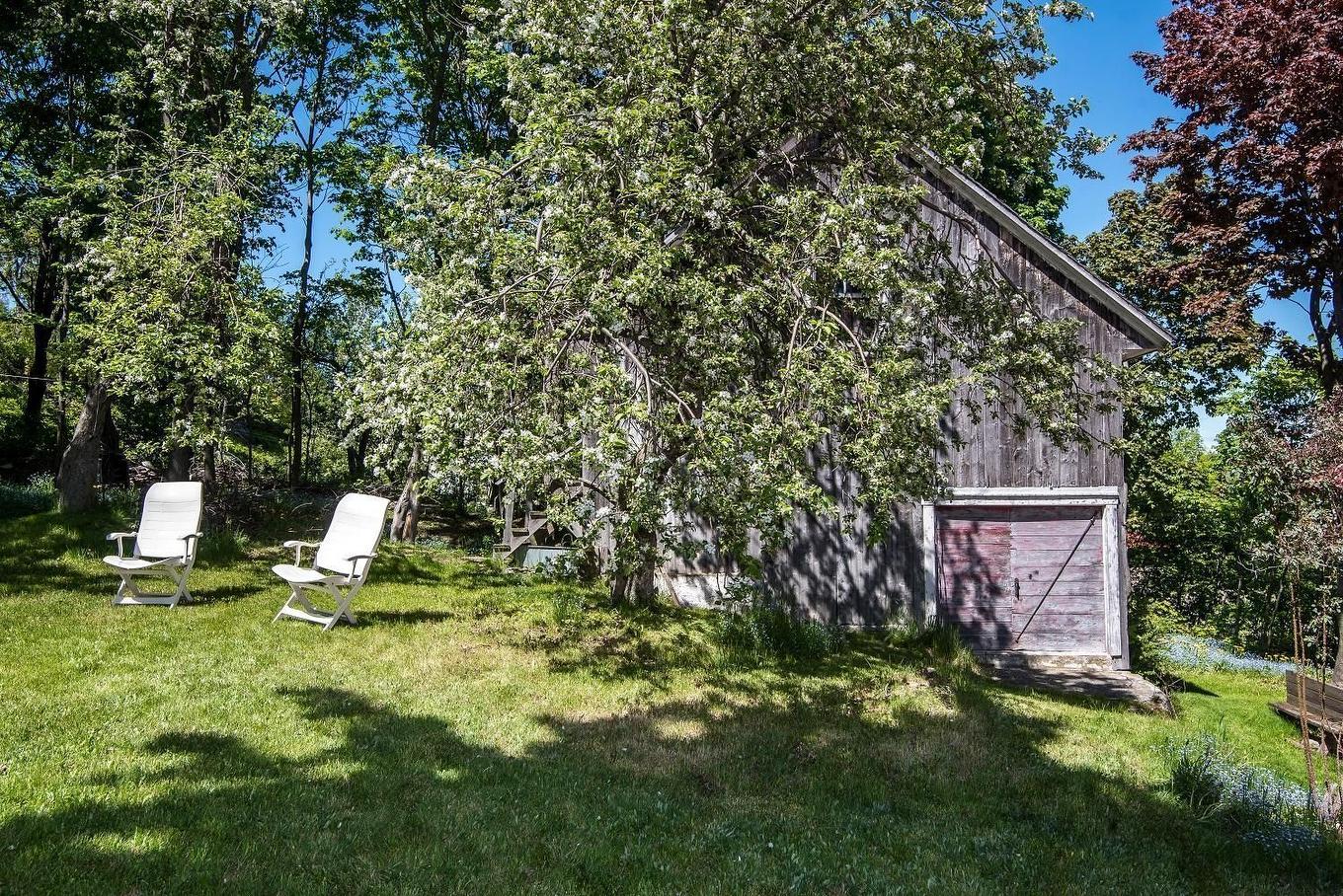 Barn - 46 Route 132 E., Saint-Denis-De La Bouteillerie, QC - Outdoor