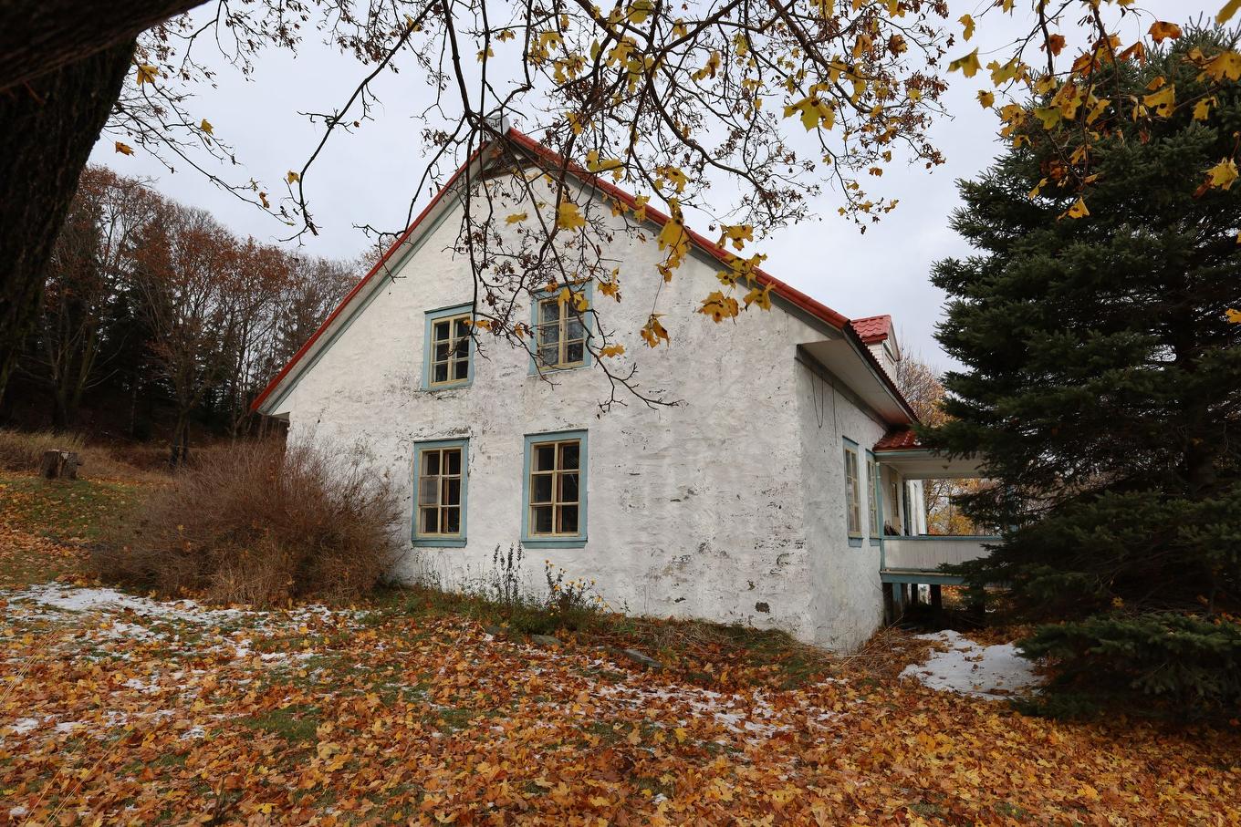 Backyard - 46 Route 132 E., Saint-Denis-De La Bouteillerie, QC - Outdoor