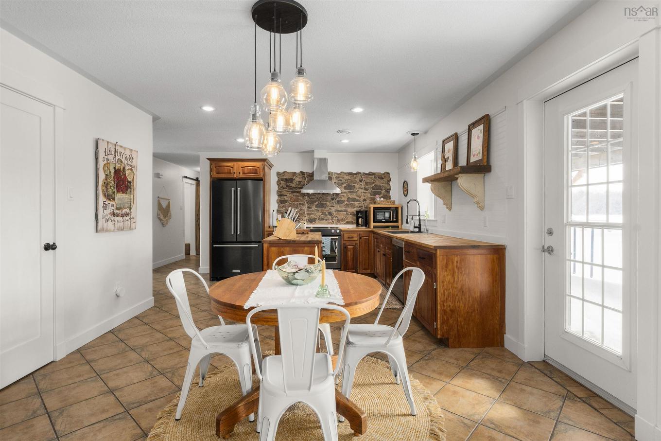 10928 Highway 1, Paradise, NS