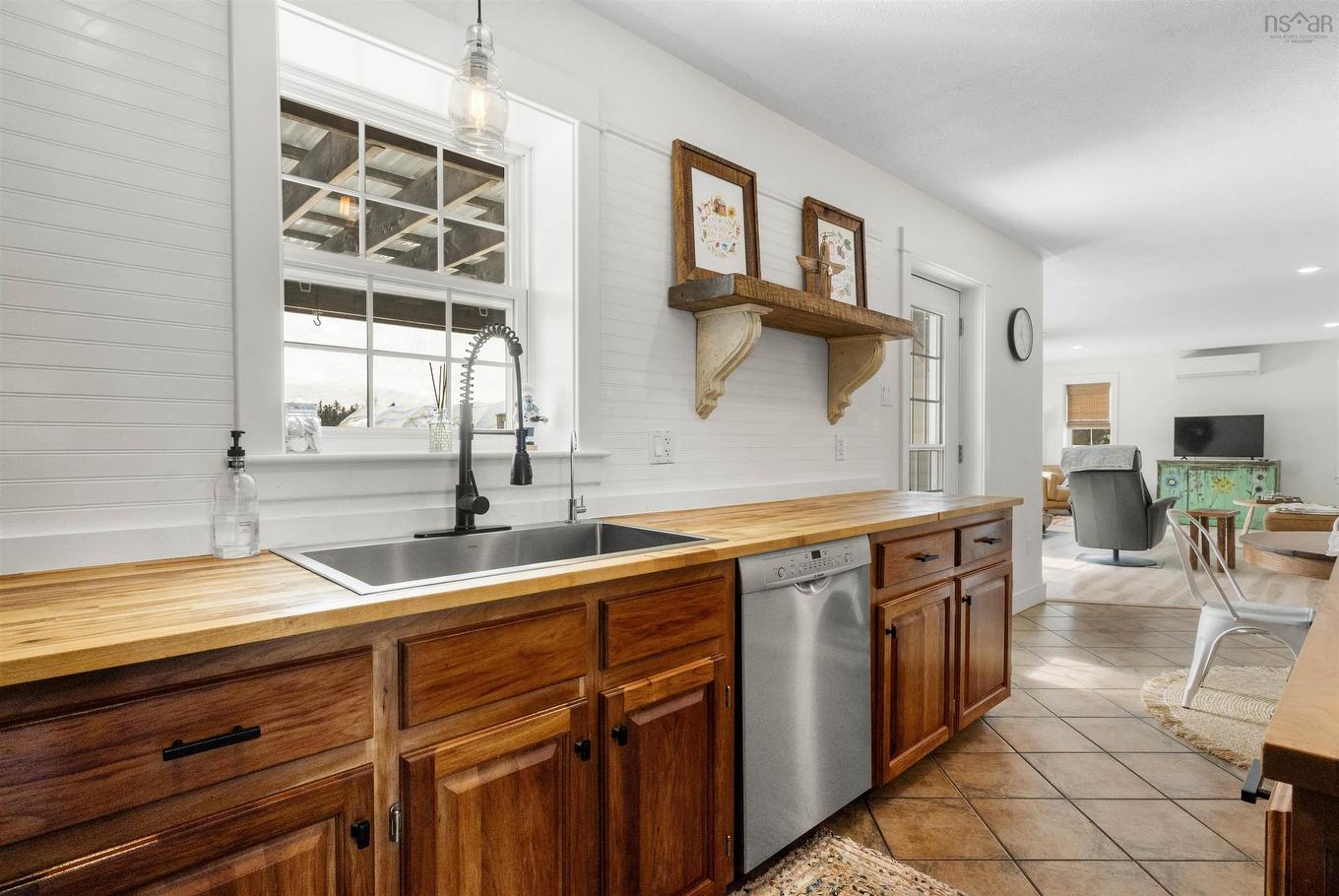 10928 Highway 1, Paradise, NS