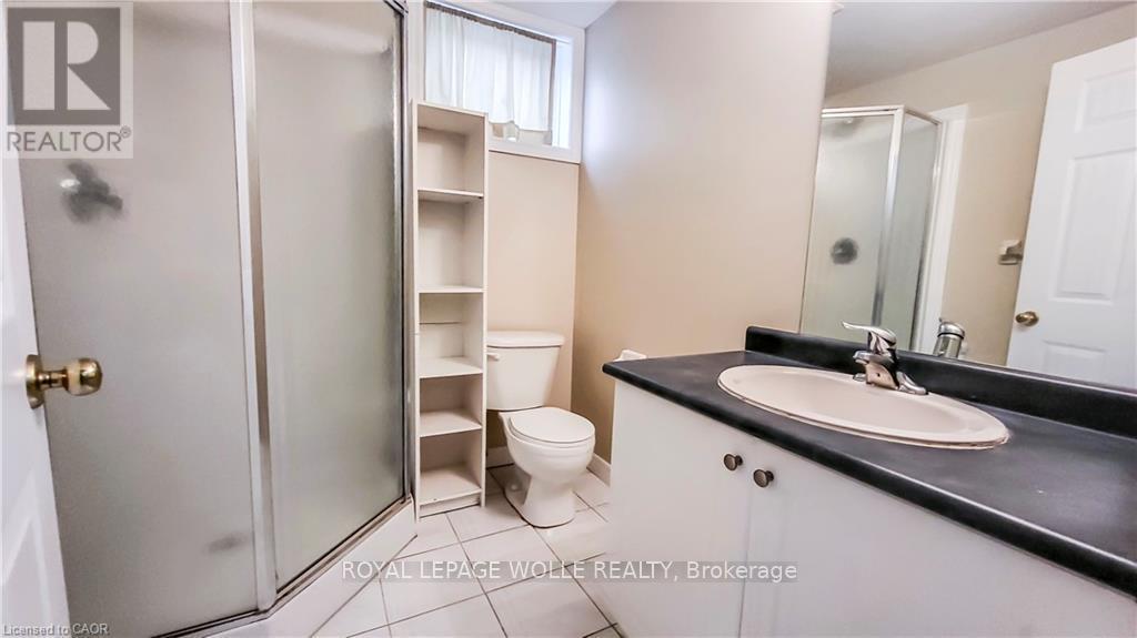 1 - 132 Udvari Crescent, Kitchener, ON - Indoor Photo Showing Bathroom