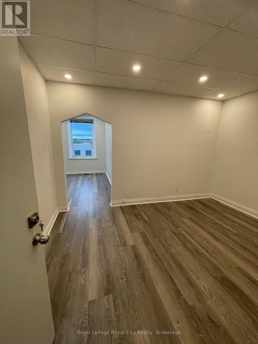 6 - 21 Gordon Street, Guelph (Downtown), ON - Indoor