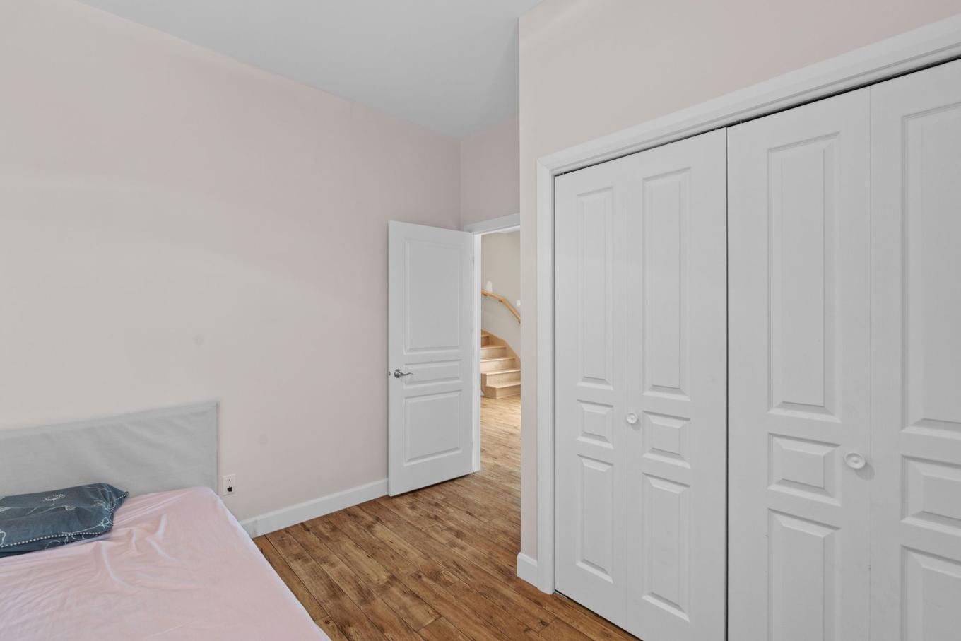 Chambre à coucher - 700 Rue Du Cap, Saint-Hippolyte, QC - Indoor Photo Showing Bedroom