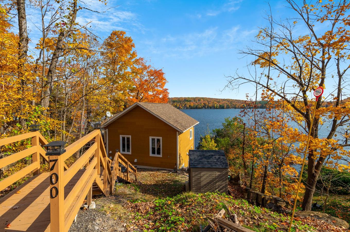 Face arrière - 700 Rue Du Cap, Saint-Hippolyte, QC - Outdoor