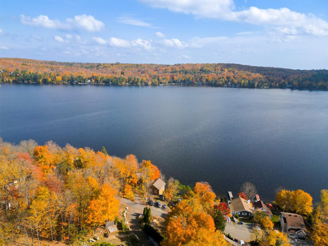 Vue d'ensemble - 700 Rue Du Cap, Saint-Hippolyte, QC - Outdoor With Body Of Water With View