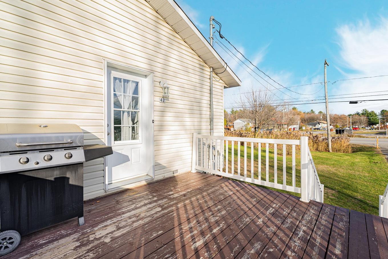 Patio - 42 Route 335, Saint-Lin/Laurentides, QC - Outdoor With Exterior