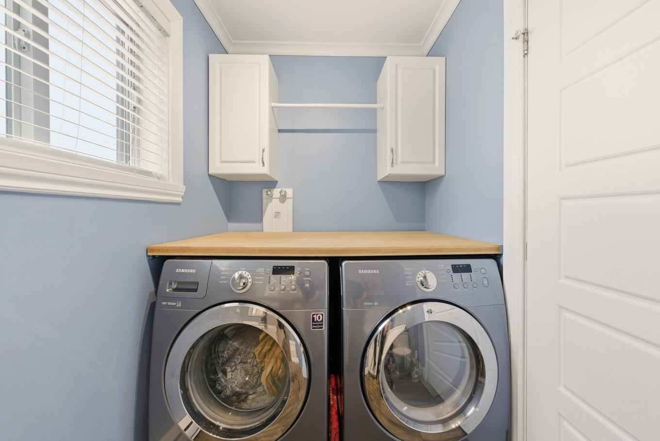 Laundry room - 17 Rue Des Perdrix, Saint-Basile-Le-Grand, QC - Indoor Photo Showing Laundry Room