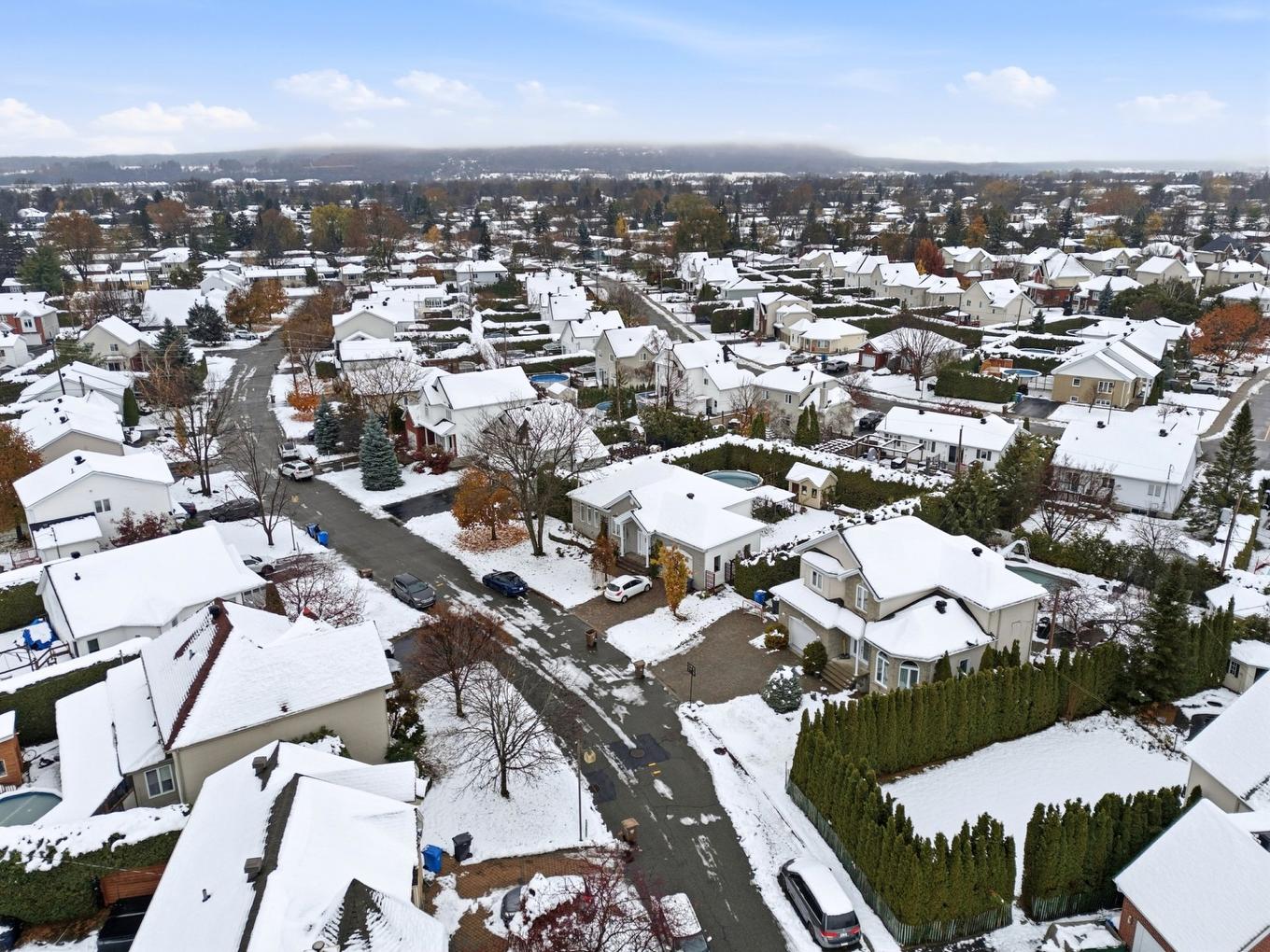 Aerial photo - 17 Rue Des Perdrix, Saint-Basile-Le-Grand, QC - Outdoor With View