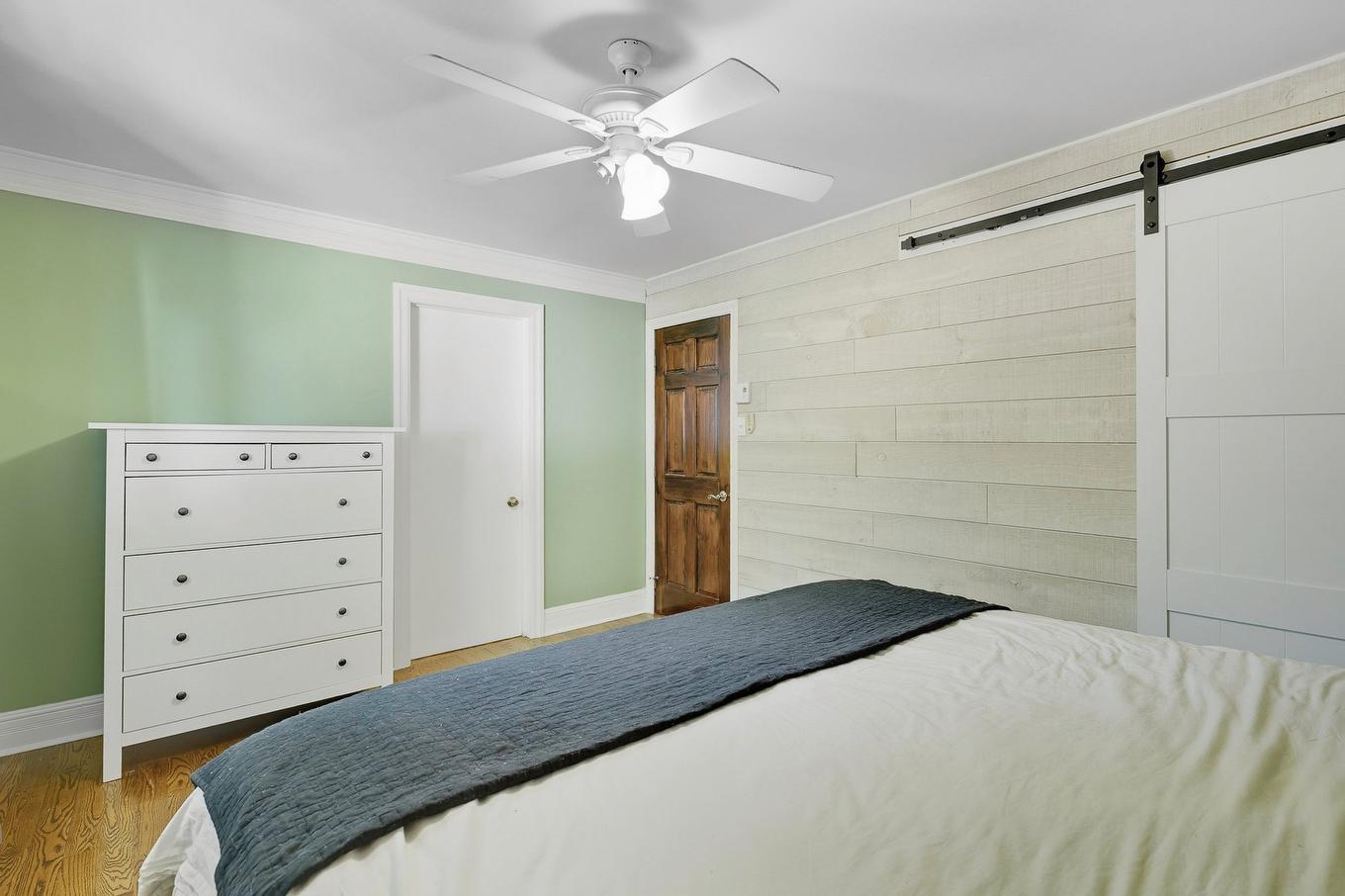 Primary bedroom - 1223 23E Avenue, Saint-Jérôme, QC - Indoor Photo Showing Bedroom