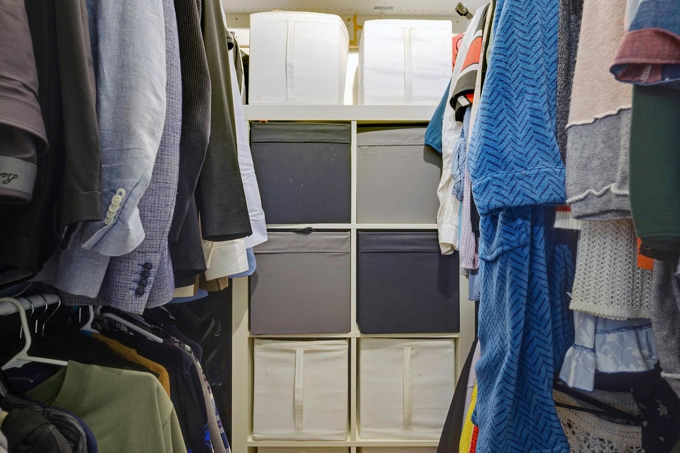 Walk-in closet - 1223 23E Avenue, Saint-Jérôme, QC - Indoor With Storage