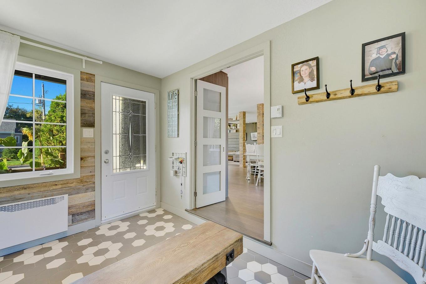 Hall - 1223 23E Avenue, Saint-Jérôme, QC - With Exterior