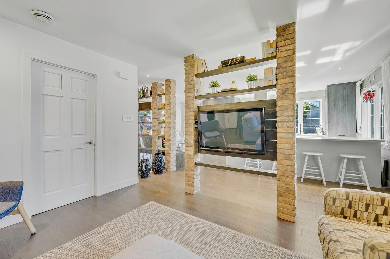 Living room - 1223 23E Avenue, Saint-Jérôme, QC - Indoor Photo Showing Other Room