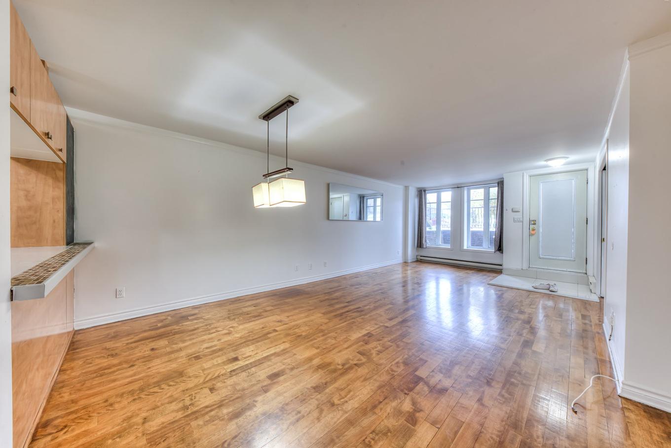 Living room - 6017 Rue Hamilton, Montréal (Le Sud-Ouest), QC - Indoor Photo Showing Other Room