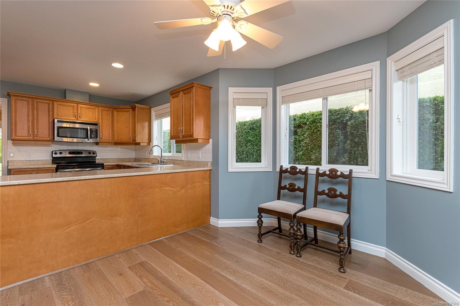 1405 Anna Clare Pl, Saanich, BC