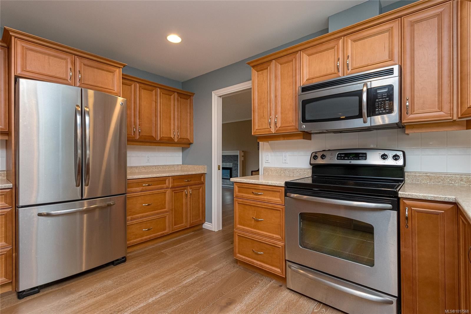 1405 Anna Clare Pl, Saanich, BC