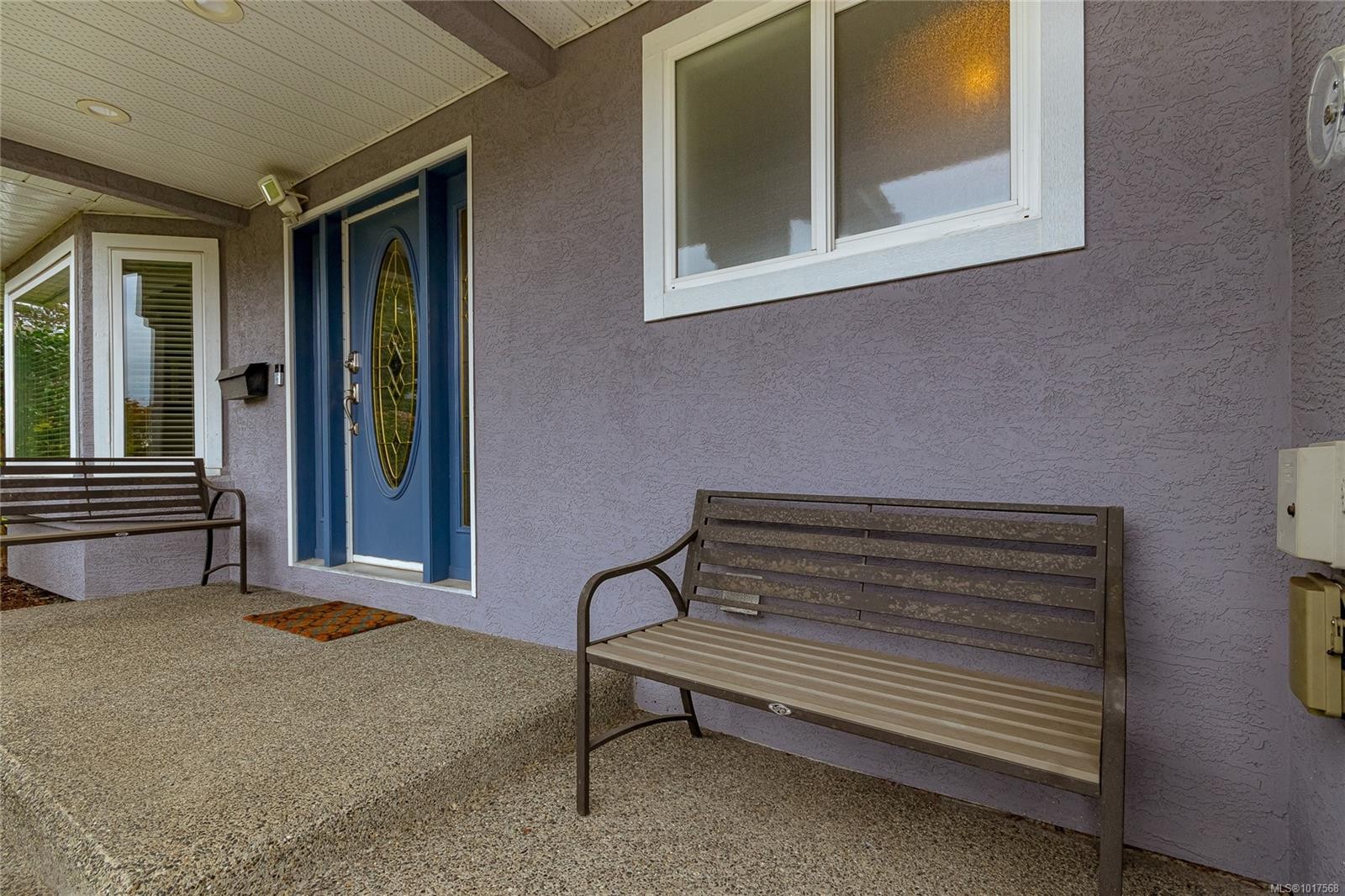 1405 Anna Clare Pl, Saanich, BC