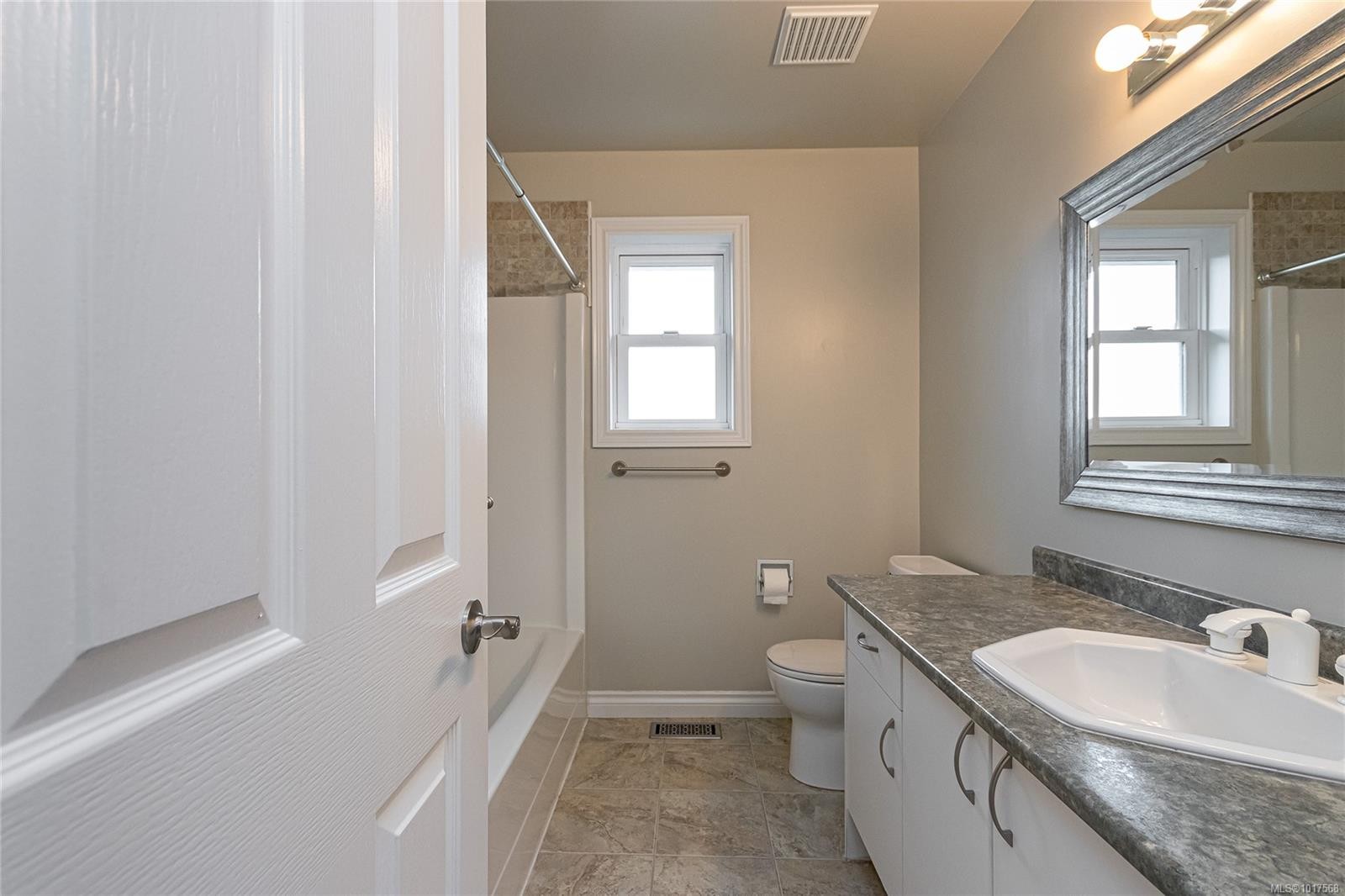 1405 Anna Clare Pl, Saanich, BC