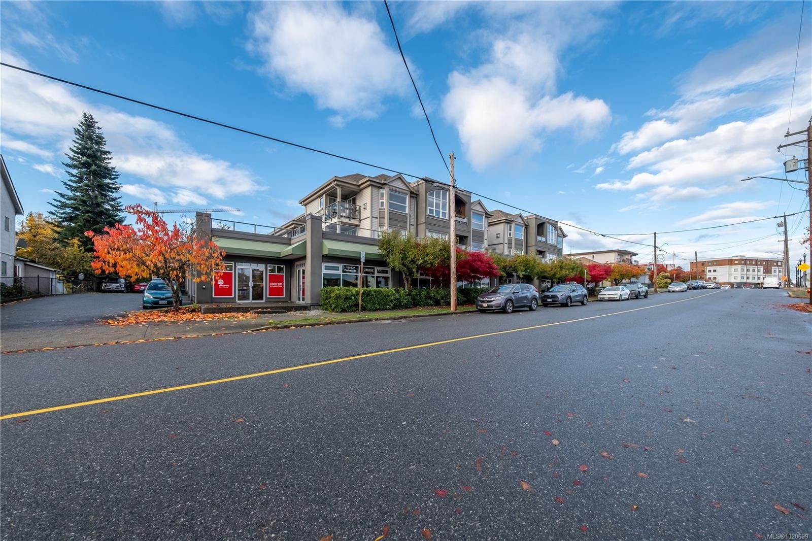 201-327 Prideaux St, Nanaimo, BC - Outdoor
