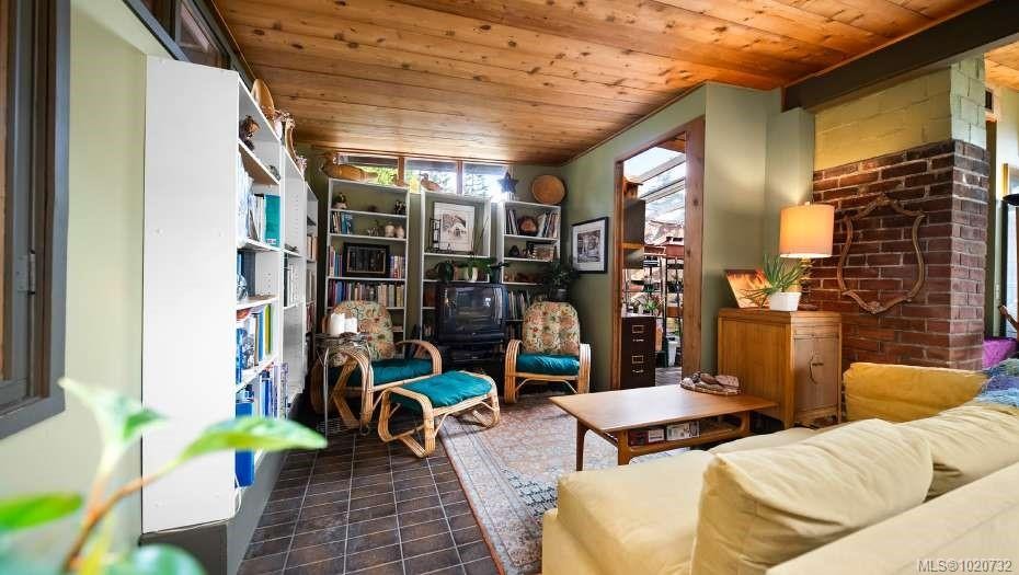 1168 Burnside Rd West, Saanich, BC