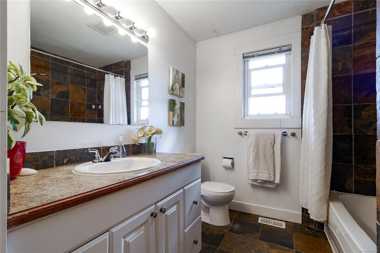 2112 Boxwood Rd, Nanaimo, BC