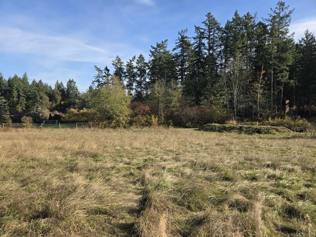 1216 Clayton Rd, North Saanich, BC