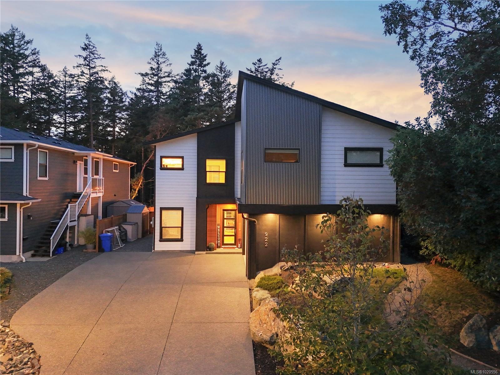 922 Greystone Pl, Langford, BC