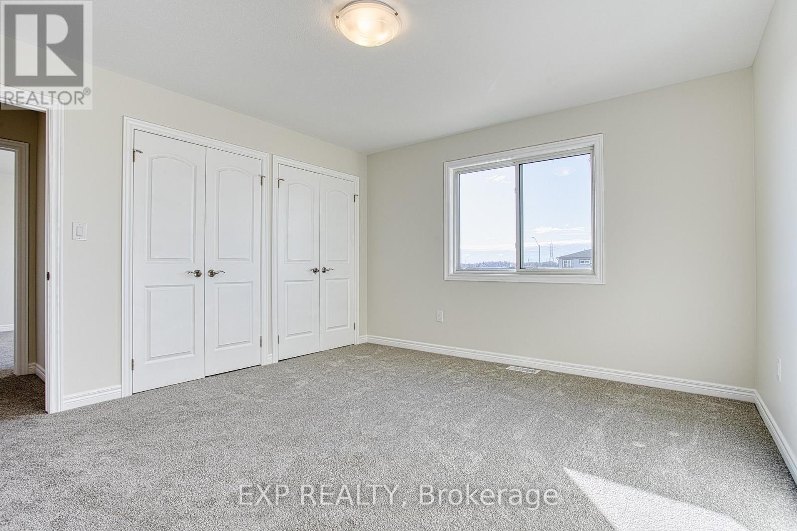 Upper - 20 Elvira Way, Thorold, ON - Indoor Photo Showing Other Room