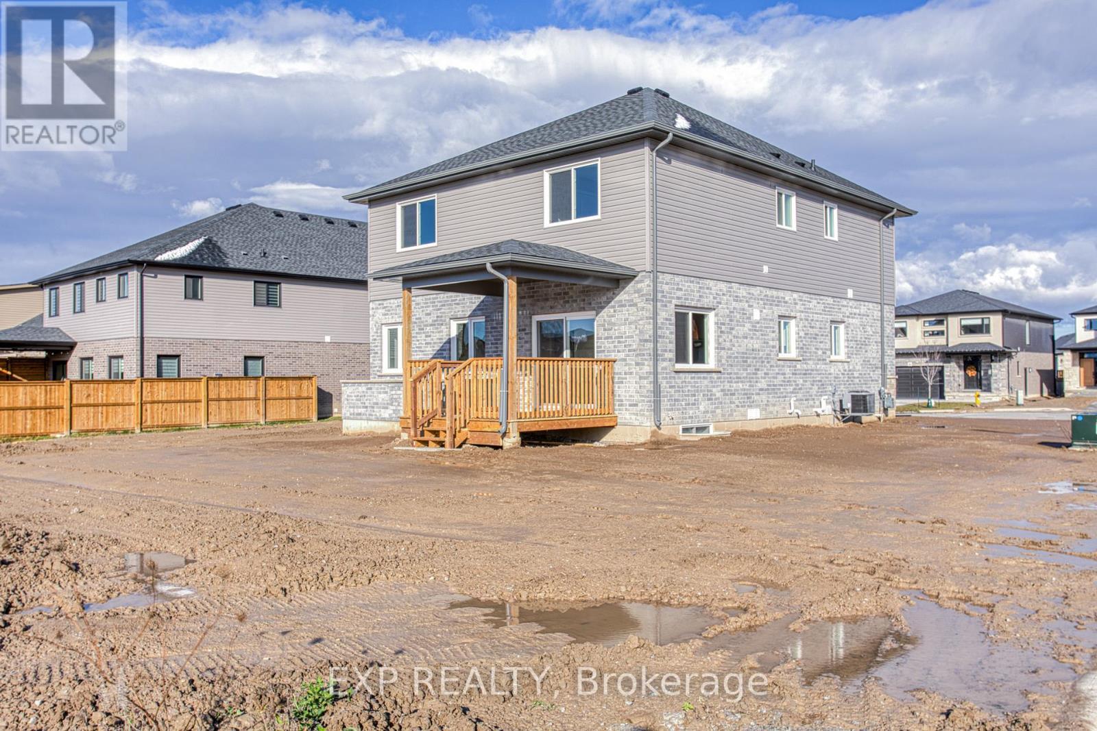 Upper - 20 Elvira Way, Thorold, ON - Outdoor