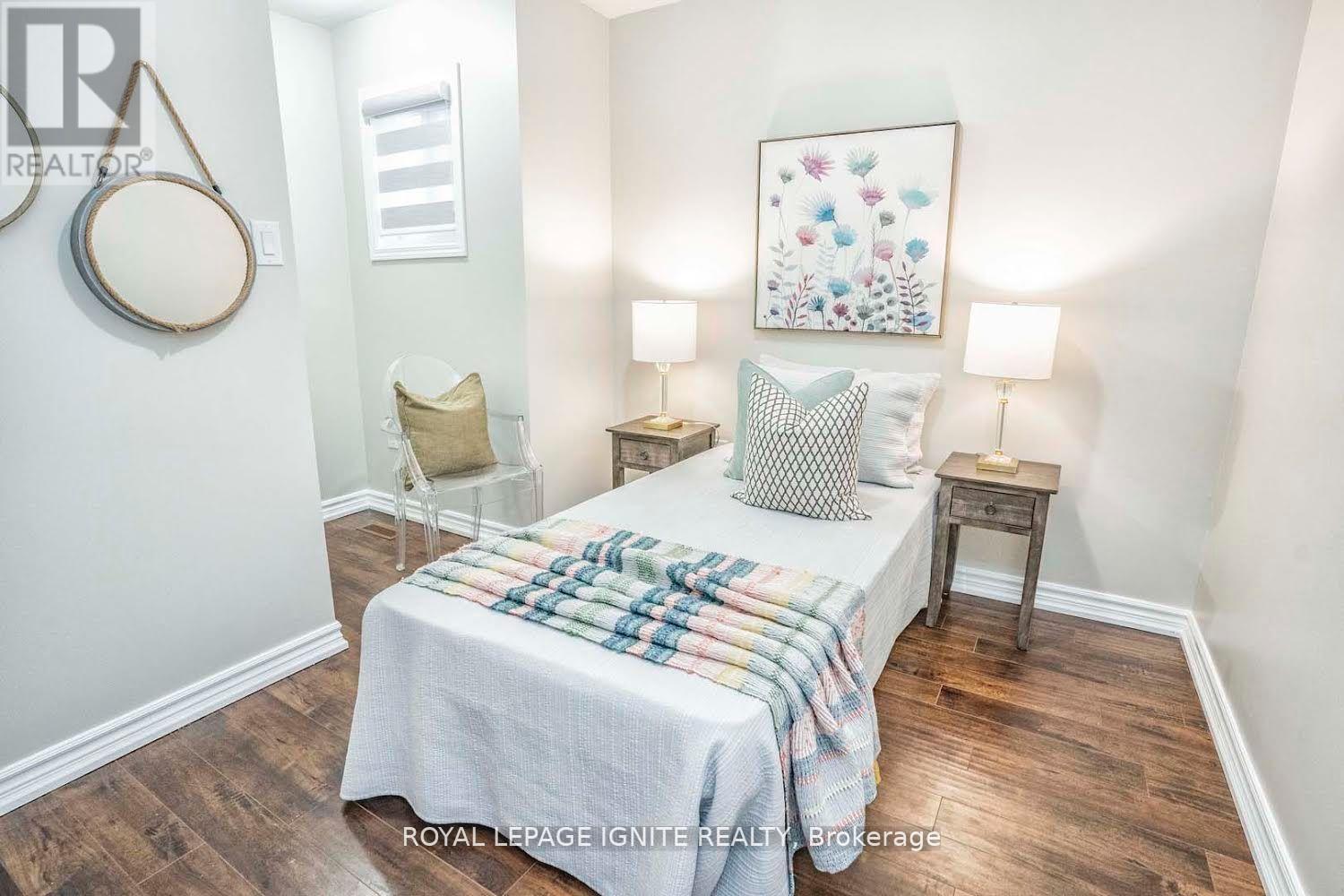 172 Kirkland Place, Whitby, ON - Indoor Photo Showing Bedroom