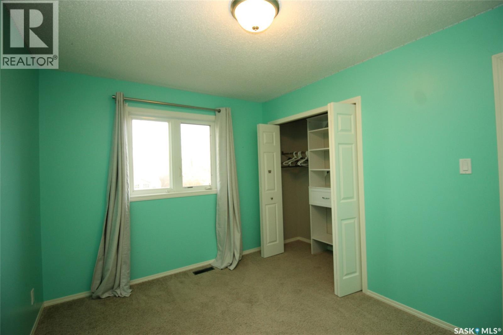 406 Main Street, Climax, SK - Indoor