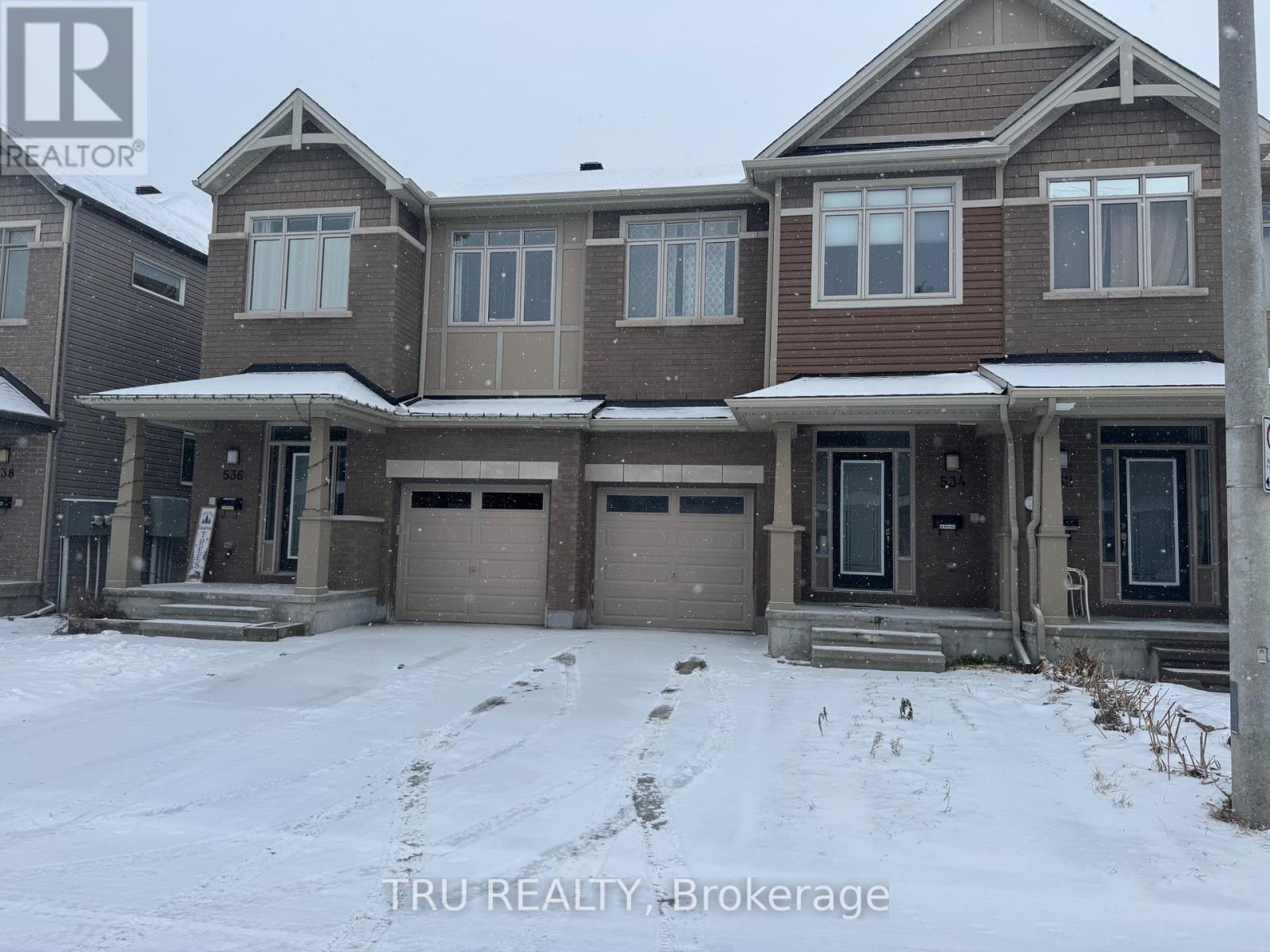 534 Rioja Street, Ottawa, ON - Outdoor With Facade