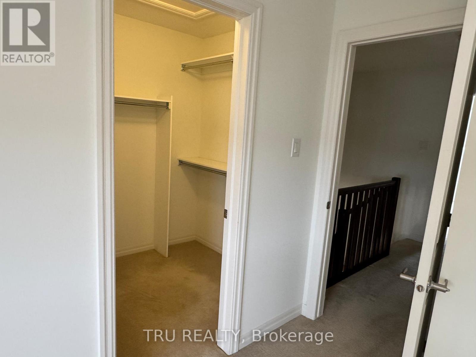 Walkin closet - 534 Rioja Street, Ottawa, ON - Indoor