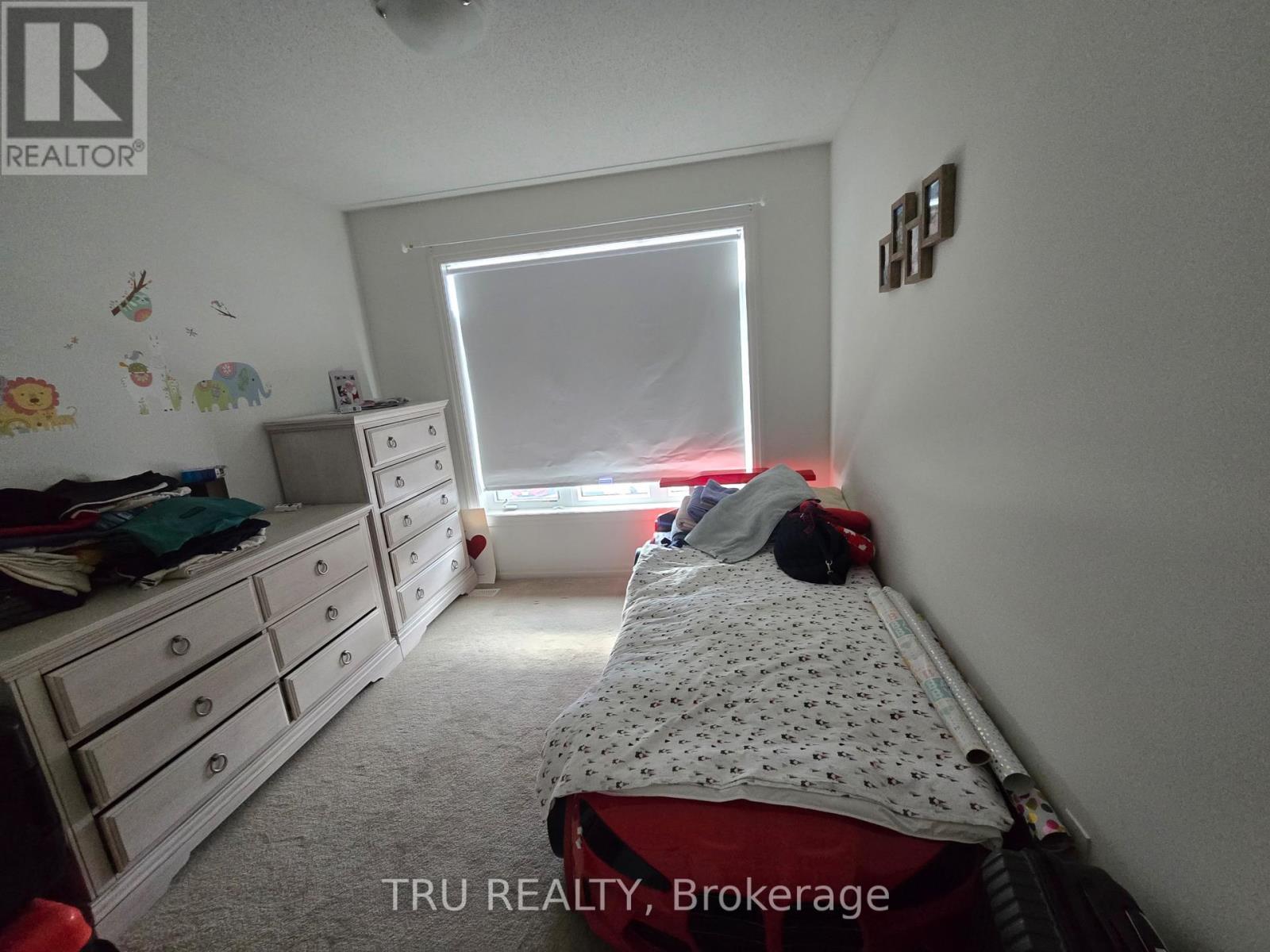 Bedroom 2 - 534 Rioja Street, Ottawa, ON - Indoor Photo Showing Bedroom
