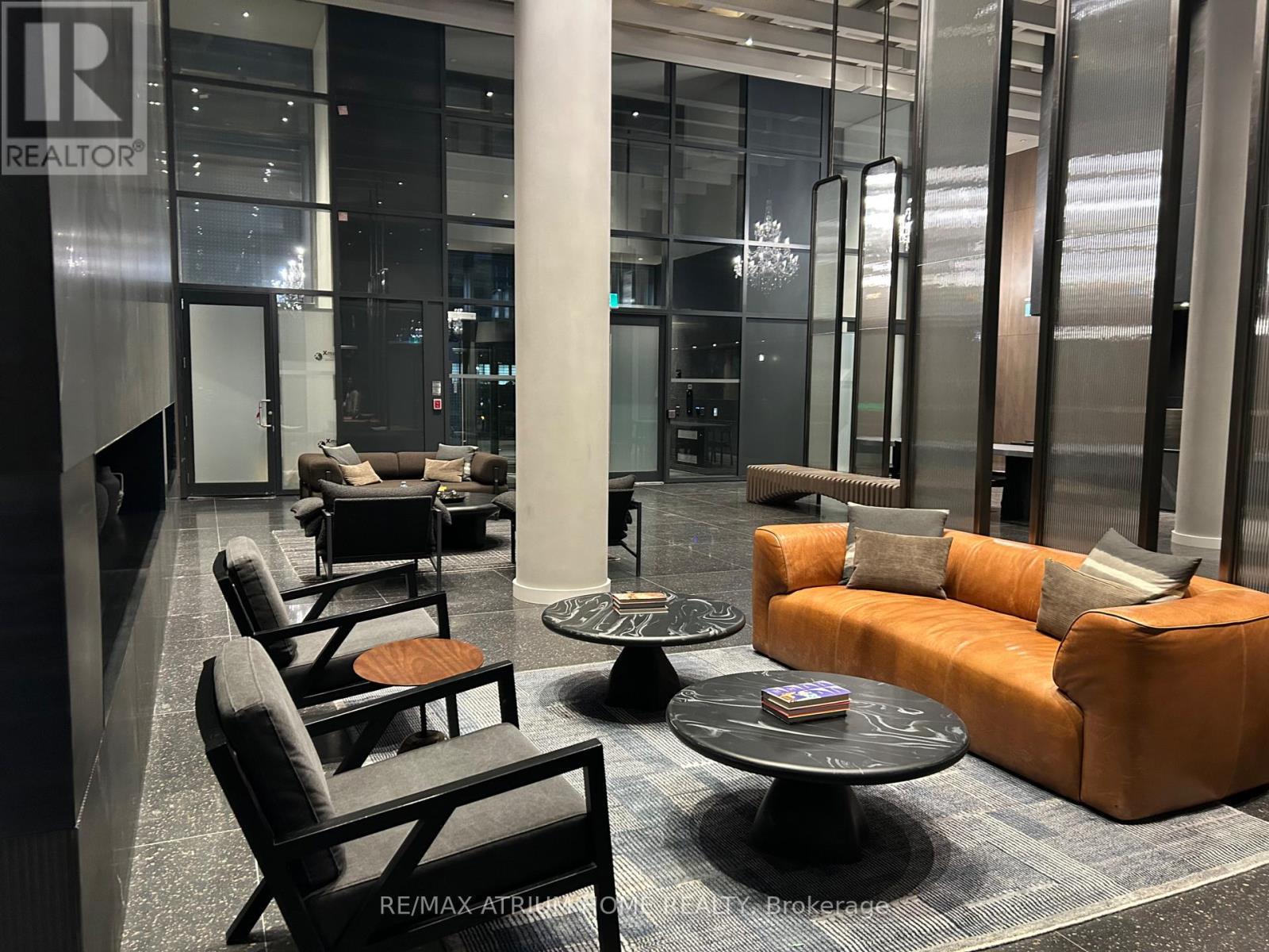 1912 - 8 Interchange Way, Vaughan, ON - Indoor Photo Showing Other Room