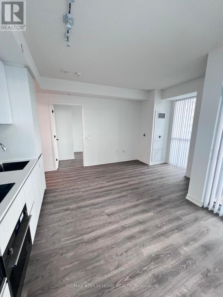 1912 - 8 Interchange Way, Vaughan, ON - Indoor