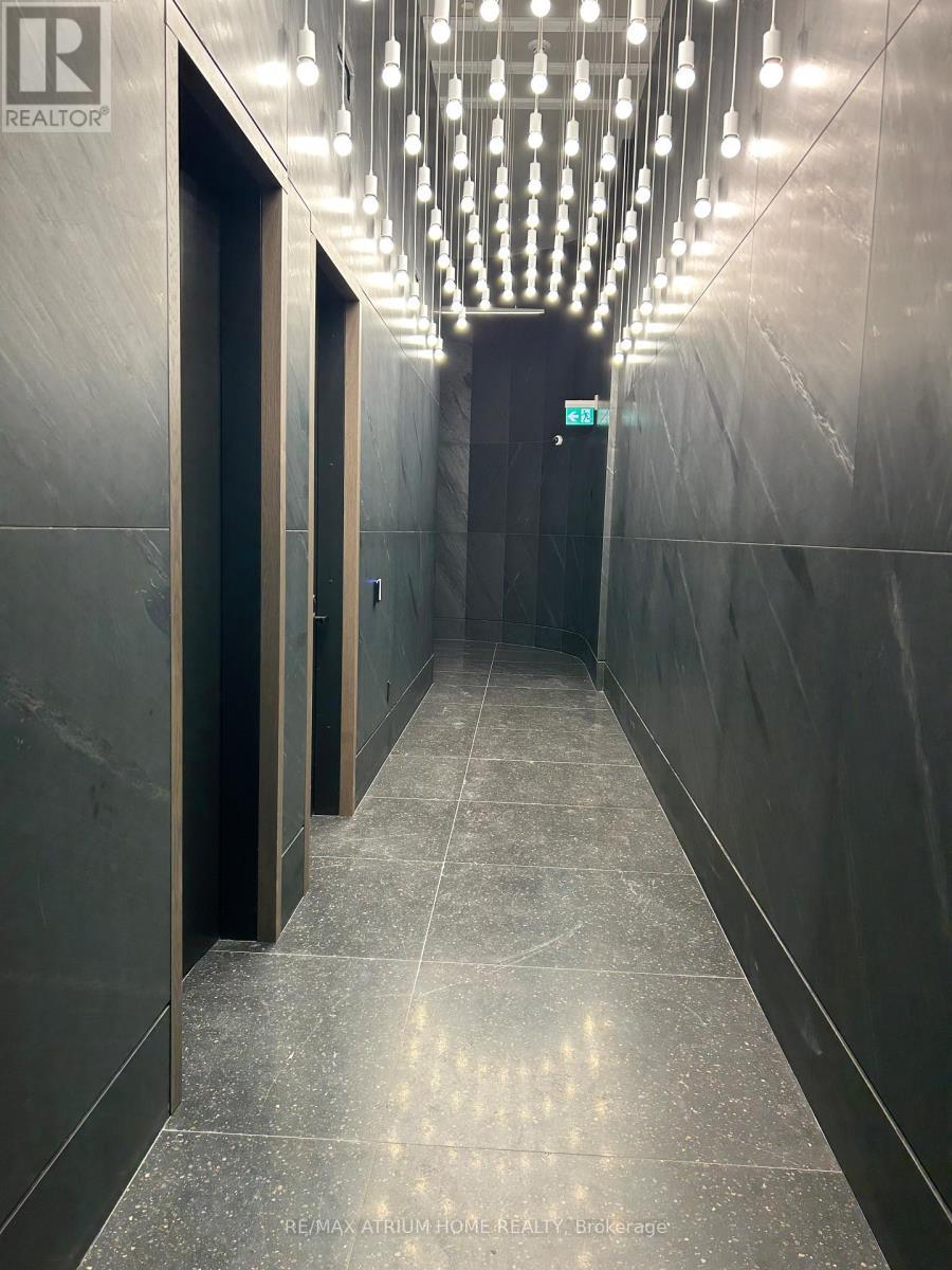 1912 - 8 Interchange Way, Vaughan, ON - Indoor Photo Showing Other Room