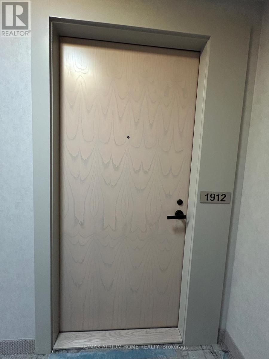 1912 - 8 Interchange Way, Vaughan, ON - Indoor