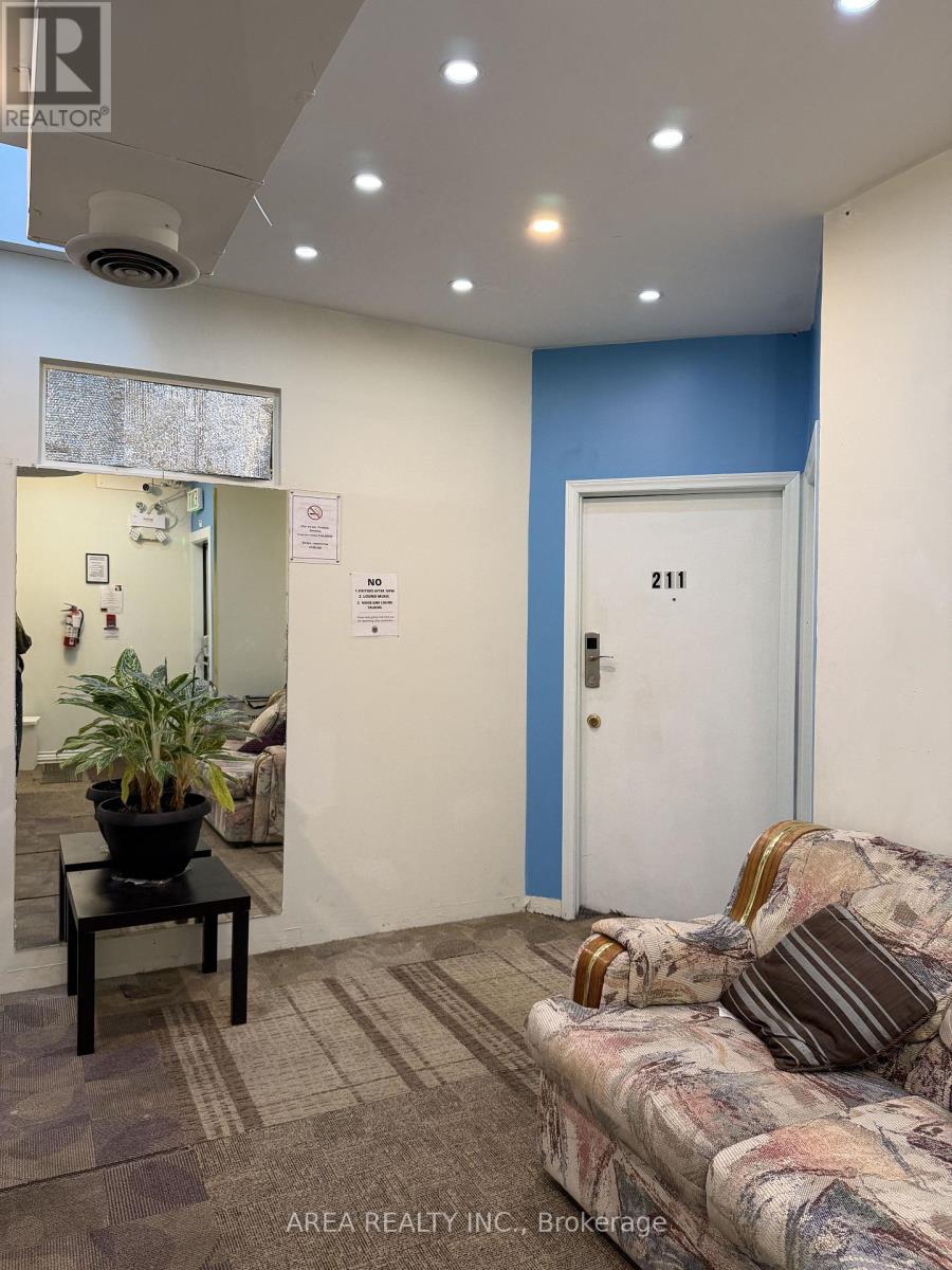 135 Jarvis Street, Toronto, ON