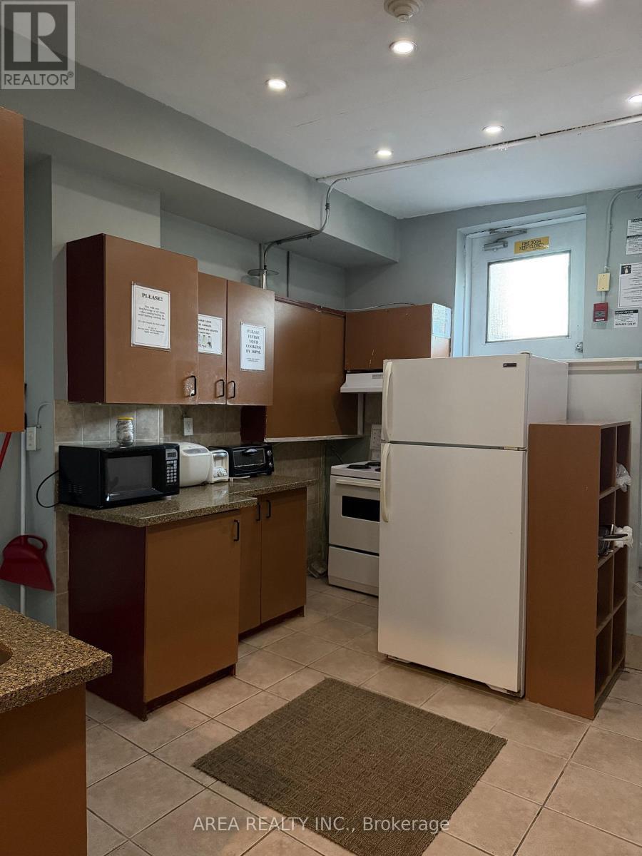 135 Jarvis Street, Toronto, ON