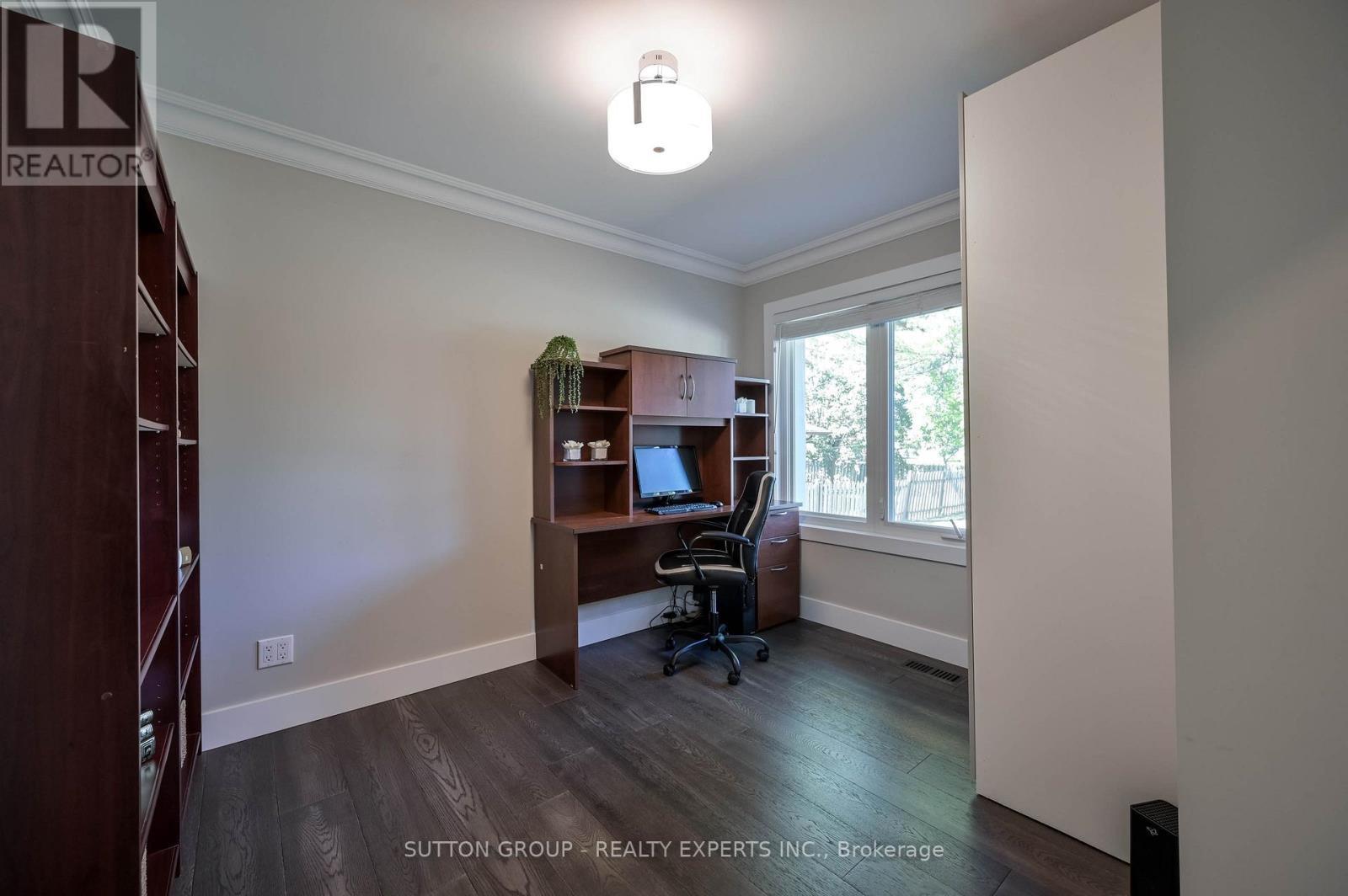 390 Wendall Place, Oakville, ON - Indoor Photo Showing Other Room