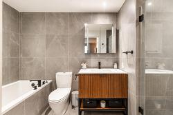 Salle de bains attenante à la CCP -