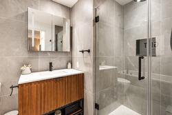 Salle de bains attenante à la CCP -