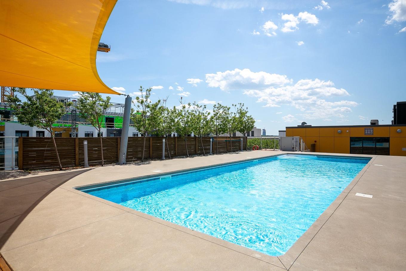 Piscine - 622-111 Ch. De La Pointe-Nord, Montréal (Verdun/Île-Des-Soeurs), QC - Outdoor With In Ground Pool