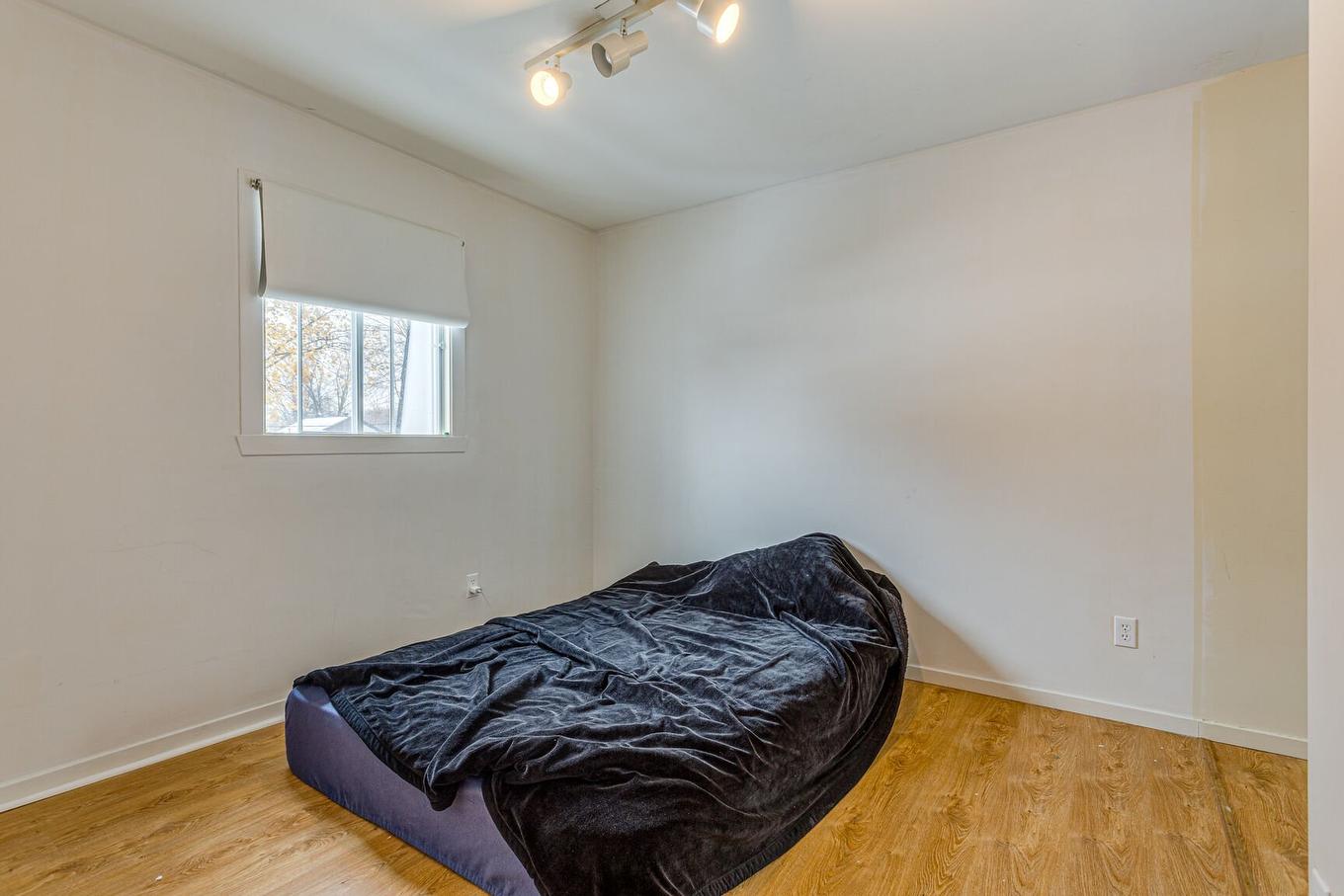 Chambre à coucher - 53 61E Avenue, Saint-Eustache, QC - Indoor Photo Showing Bedroom