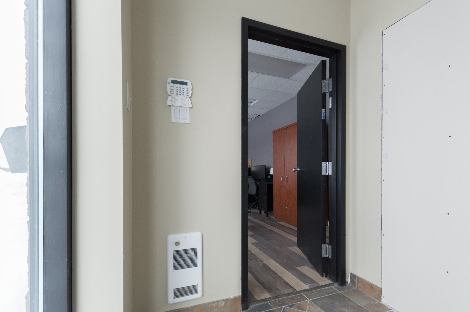Hall d'entrée/Vestibule - 100-268 Boul. Pierre-Boursier, Châteauguay, QC - Indoor Photo Showing Other Room
